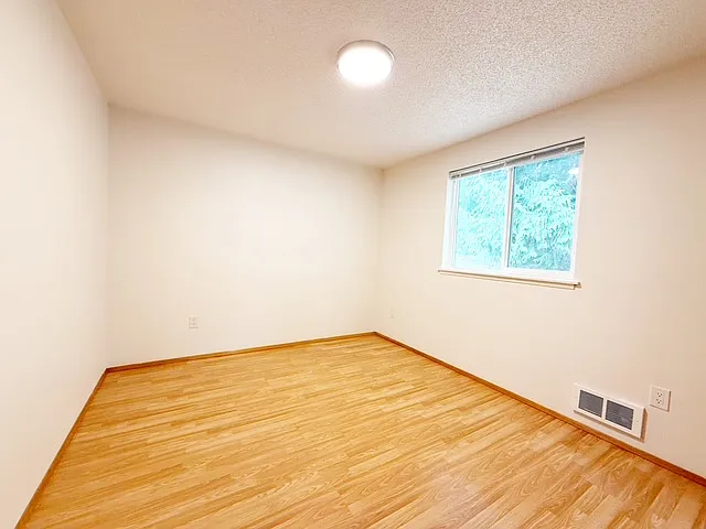 3365 SE Carmae Dr — Photo 15
