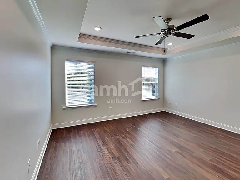 269 Willow Ln — Photo 9