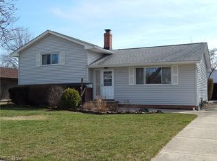 36730 Lakehurst Dr, Eastlake, OH