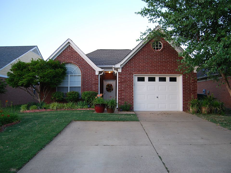 1st image of 5880 Kayla Dr