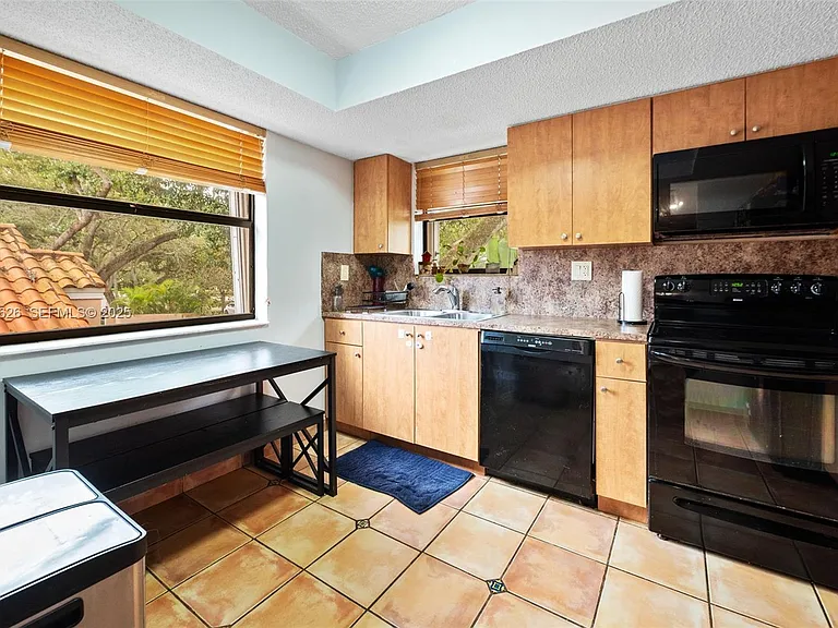 11840 SW 80th St #526 — Photo 4