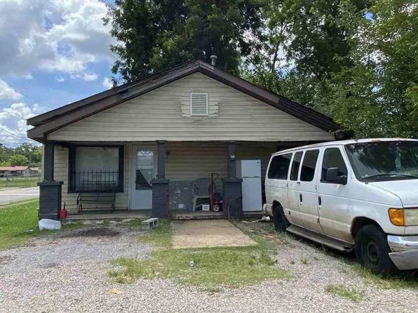 831 1st Ave N, Bessemer, AL 35020