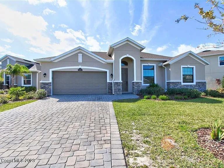 7378 Bluemink Ln — Photo 1