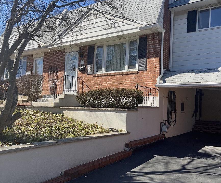 1st image of 714 E 23rd St