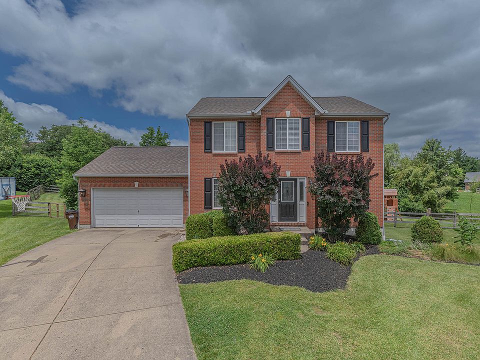 1st image of 648 Oakridge Dr