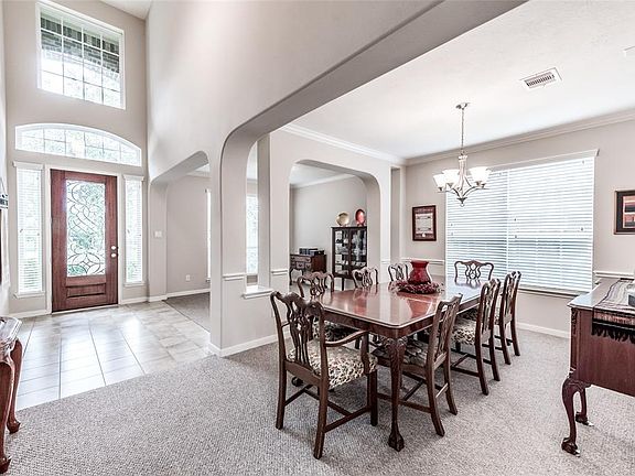 3rd image of 3107 London Ln
