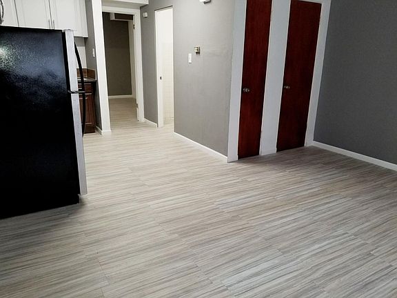 3rd image of 1948 N 17th Ave APT 2