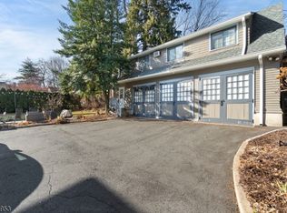 9 Prospect Ter, Montclair, NJ 07042