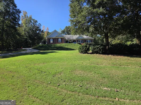 124 Sweetwater Rdg, Hoschton, GA 30548