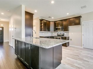 525 Richmond Park Ln, Fort Worth, TX 76140