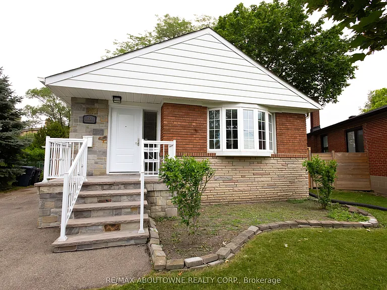 25 Allonsius Dr #MAIN — Photo 1