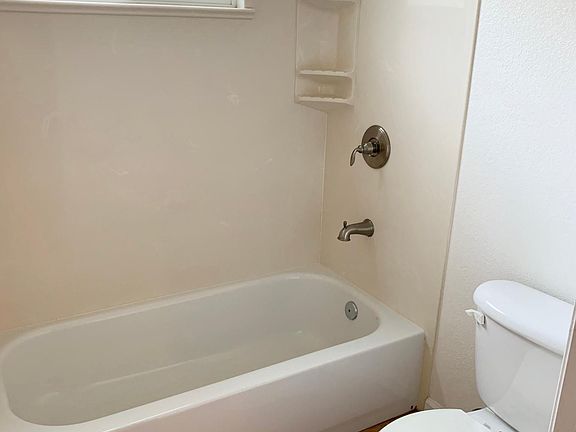 5th image of 5070 2nd St