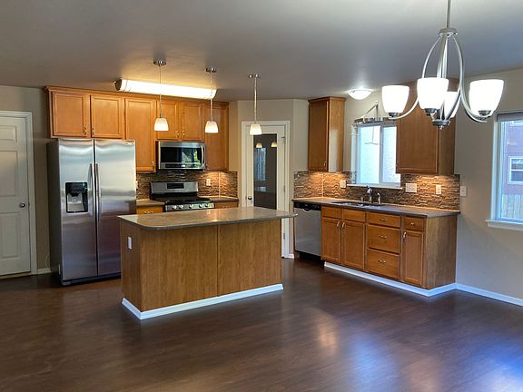 4th image of 16245 Rosenburg Cir