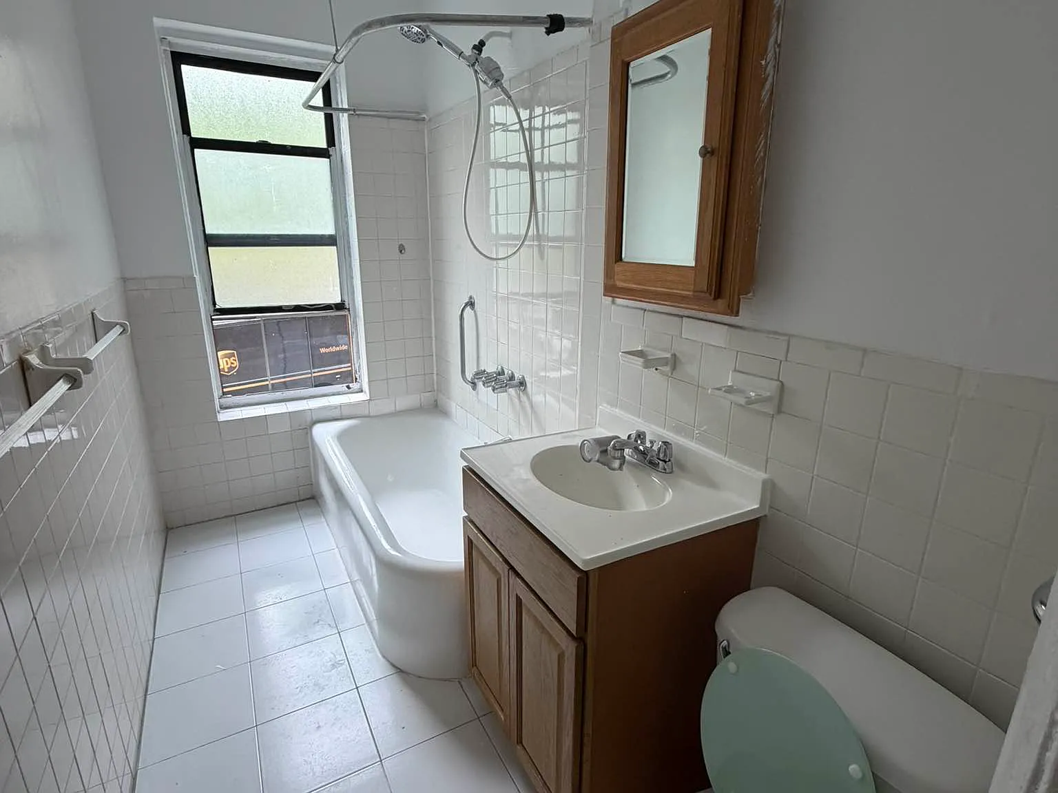 2400 Davidson Avenue — Photo 3