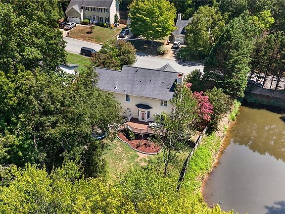 2nd image of 3503 Chance Rd