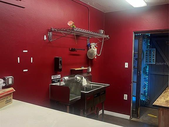 2nd image of 334 N Donnelly St #334