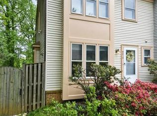 9015 Saffron Ln, Silver Spring, MD 20901