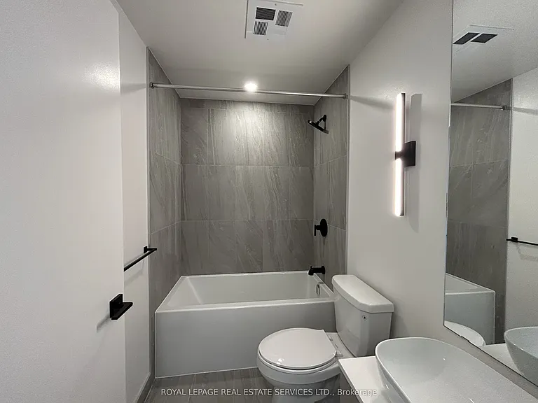 1185 Dupont St #1811 — Photo 24