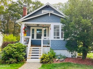 1202 S Country Club Dr, Niskayuna, NY 12309