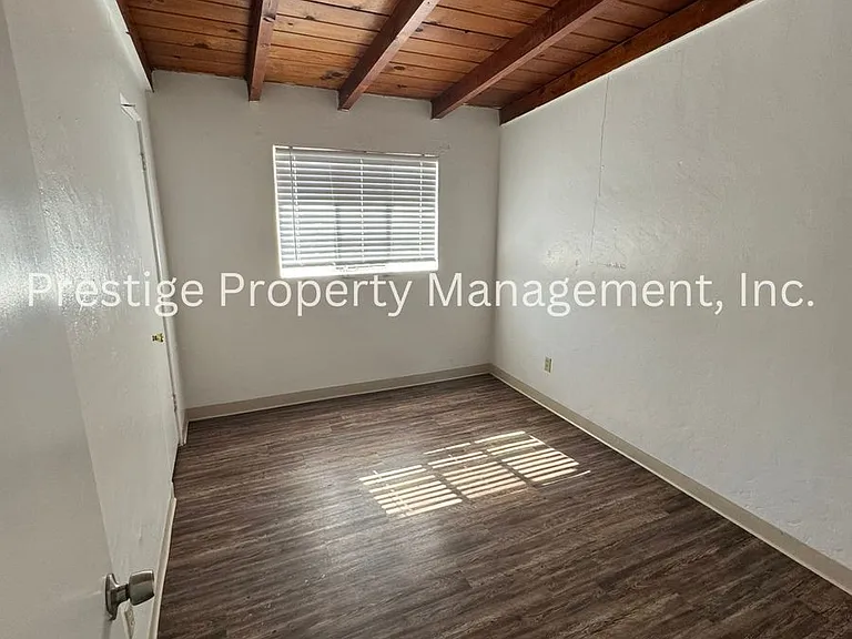 2834 N Richey Blvd — Photo 8