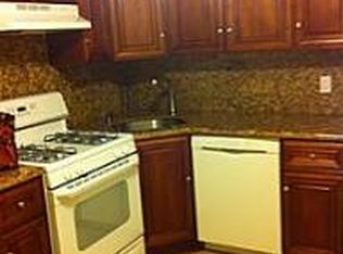 6837 79th St, Middle Village, NY 11379