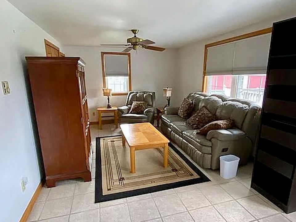 Living room - furniture included