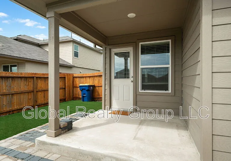 515 Diamond Shls — Photo 27