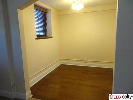 2nd image of 4907 Davenport St #14