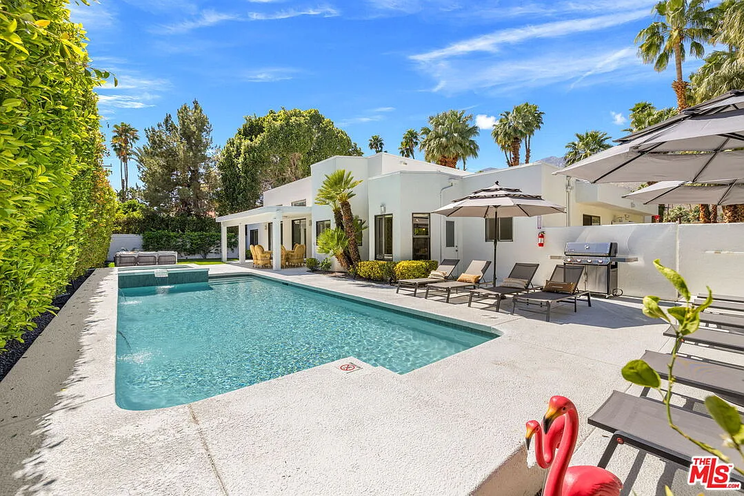 5 bed, 5.0 bath, 2798 sqft, $20,000 — Photo 2