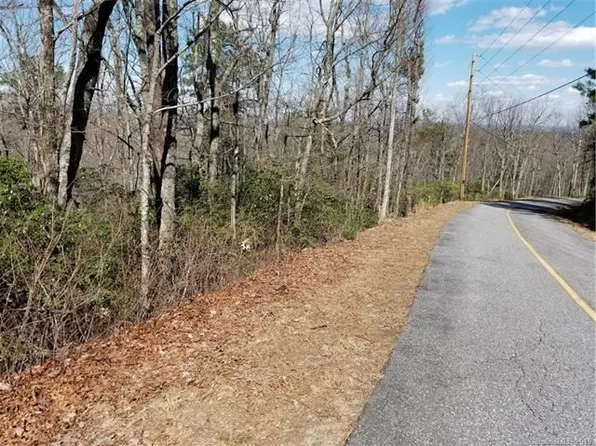 5861 Pine Ridge Dr, Connelly Springs, NC 28612