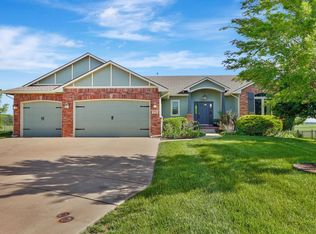 2531 N Ridgehurst Ct, Wichita, KS 67228