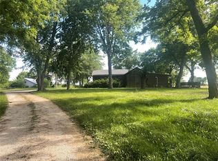 786 NW 100th Rd, Centerview, MO 64019