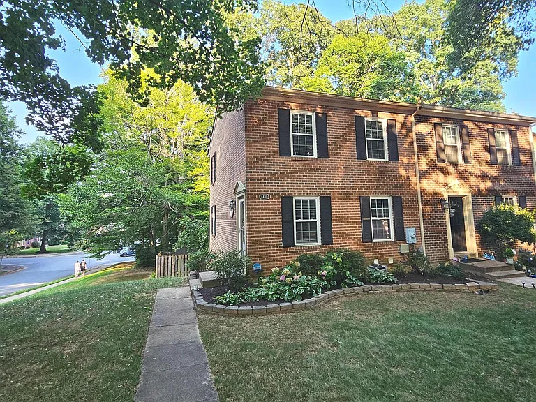 6430 Shannon Station Ct — Photo 2