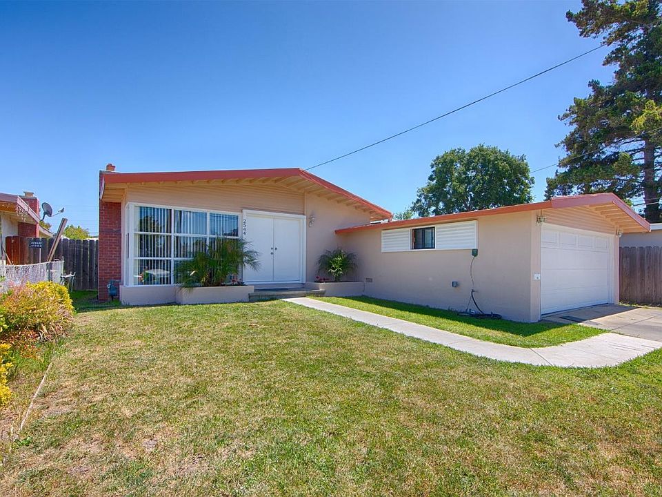 1st image of 2544 Hazelwood Way