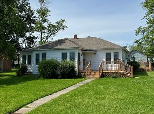 110 S Grove St, Hazen, AR 72064