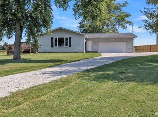 10560 66th Hwy, Wadesville, IN 47638