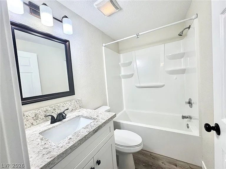 2081 S Dandelion St #4 — Photo 8