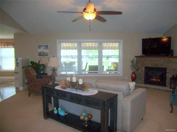 4th image of 109 Park Ln