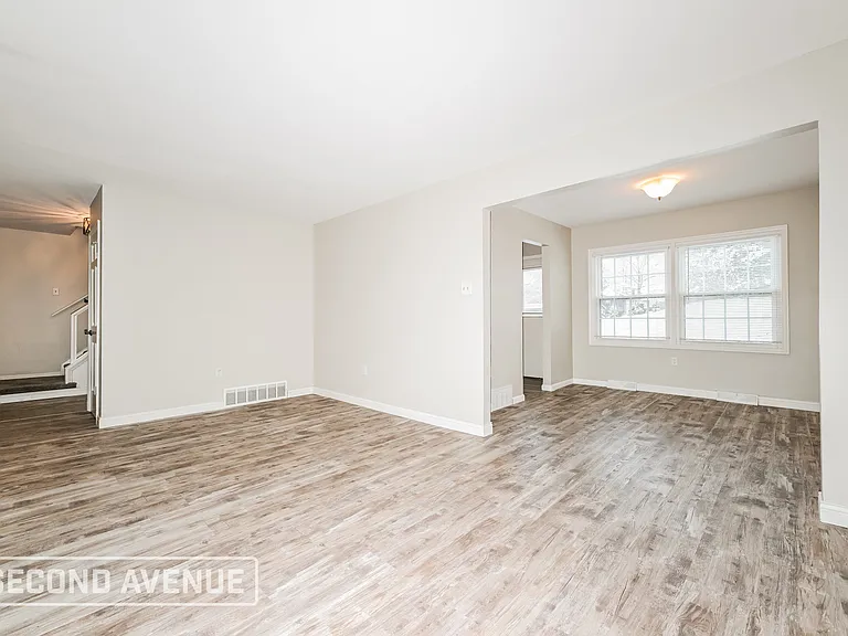 104 Amy Dr — Photo 6