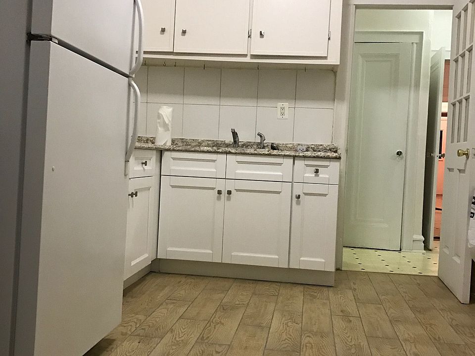 1st image of 4608 25th Ave APT 1