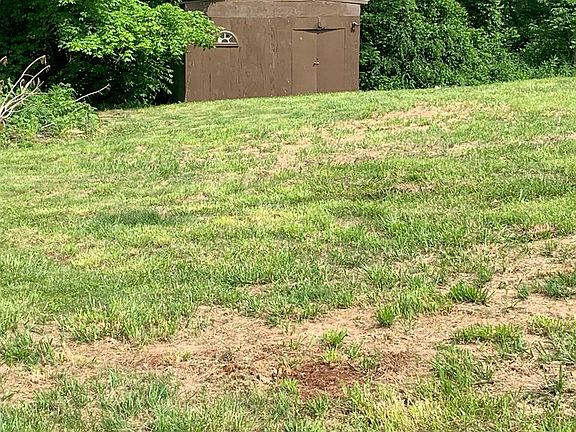 4th image of 125 Aldershot Ln