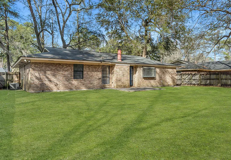 207 Whittington Dr — Photo 12