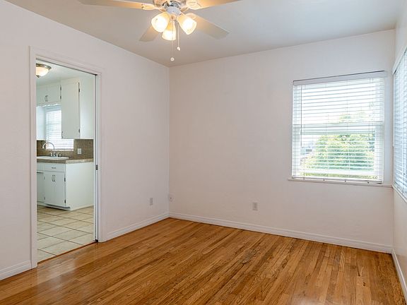 5th image of 4434 40th St