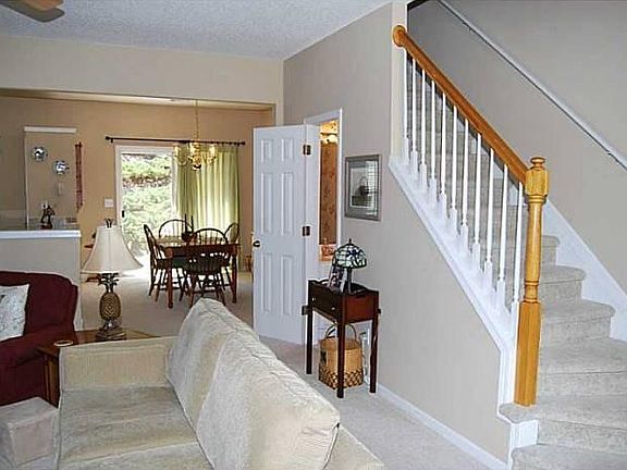 3rd image of 4645 Valais Ct