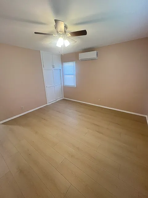 2 bed, 1090 sqft, $3,650 — Photo 3