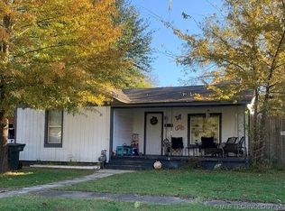 219 W 4th St, Skiatook, OK 74070