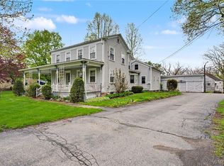 7098 State Rd, Hamburg, NY 14075