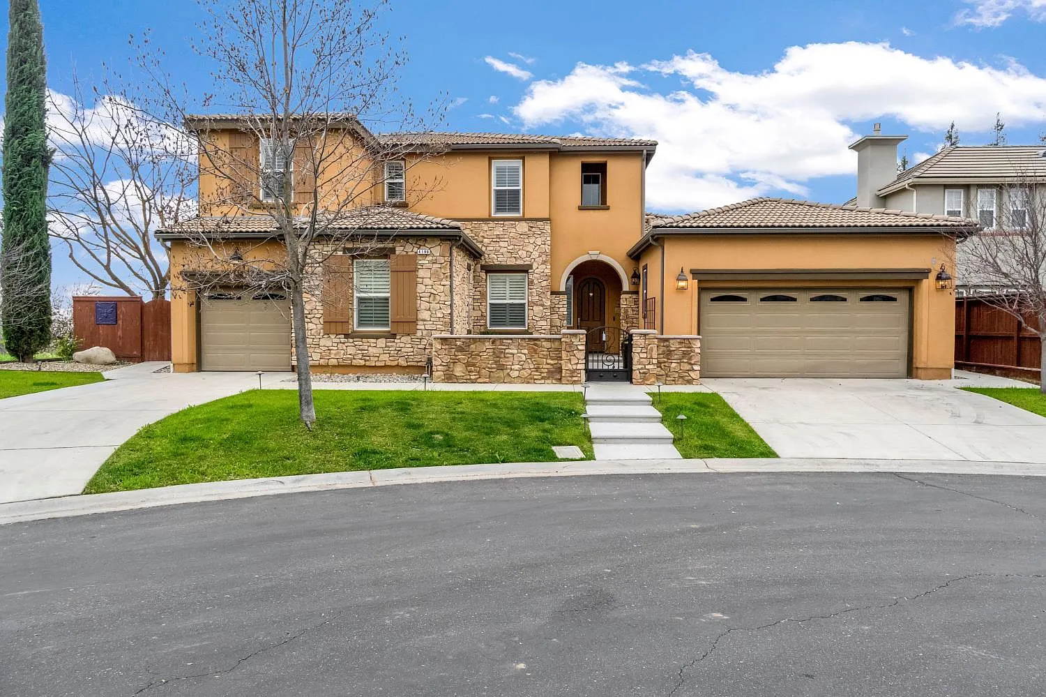 4199 N Quail Xing photo 1
