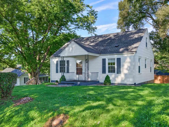 511 Hickory Ave, Pulaski, VA 24301