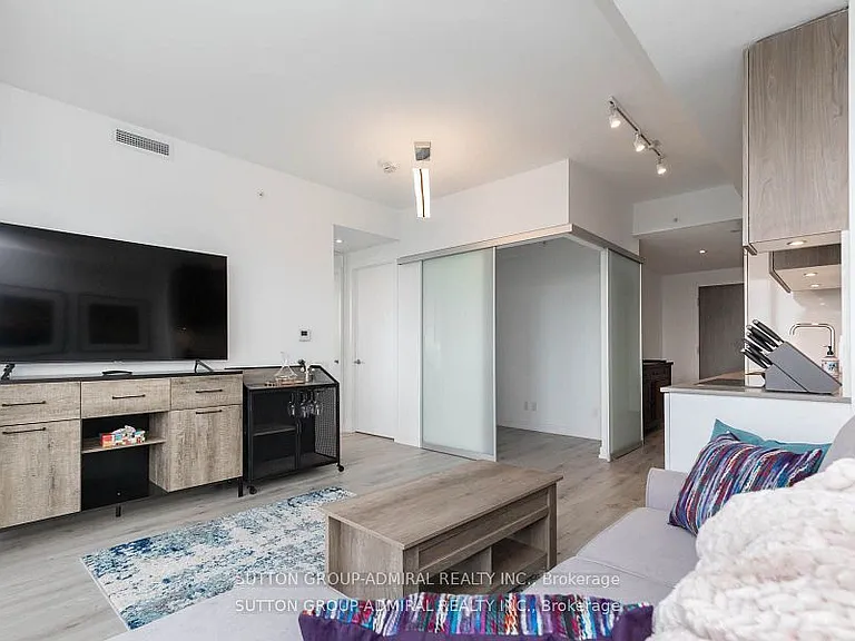 161 Roehampton Ave #3501 — Photo 6